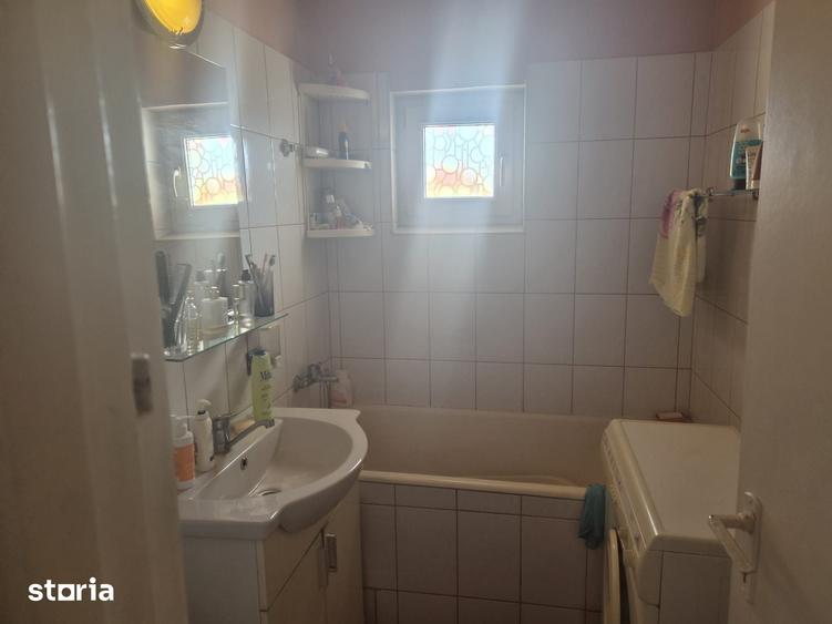 Apartament cu 2 camere decomandat în Budai