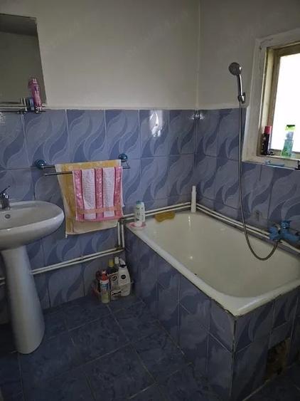 Casă cu 4 camere cu Teren 3646 Mp în Meieni