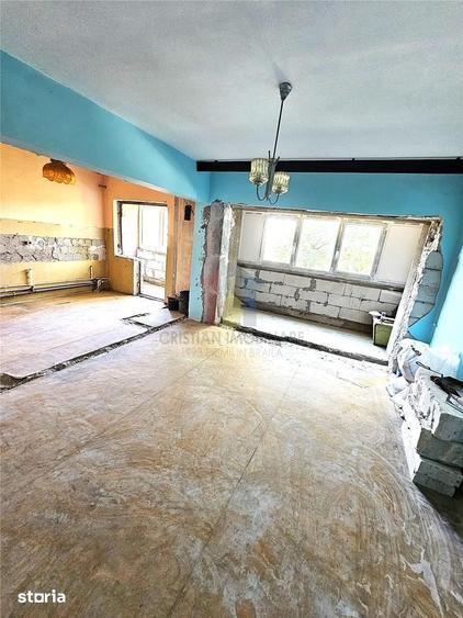 Apartament cu 2 camere decomandat în Apollo