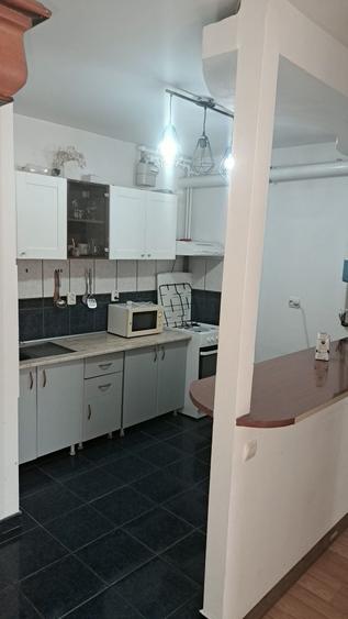 Apartament cu 2 camere semidecomandat în Obor