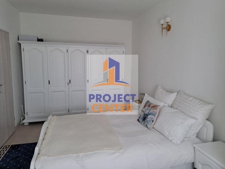 Apartament cu 4 camere decomandat, mobilat în Ultracentral