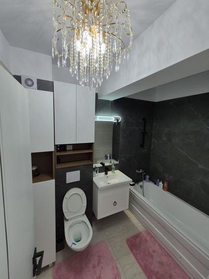 Apartament cu 3 camere decomandat în Ozana