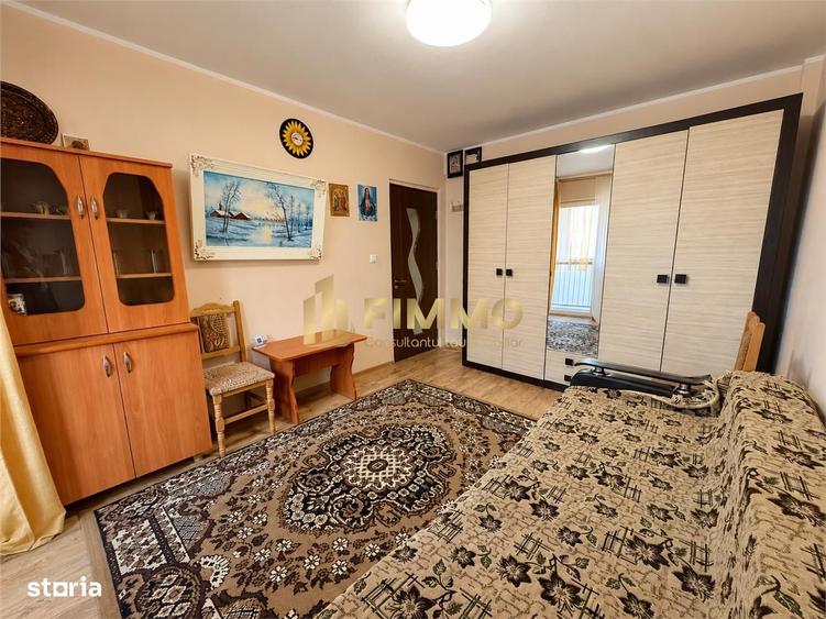 Garsonieră decomandată în Central