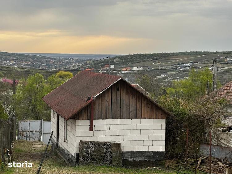Casă cu 2 camere cu Teren 828 Mp în Săldăbagiu de Munte
