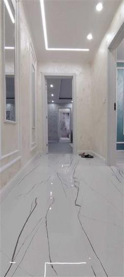 Apartament cu 3 camere semidecomandat, mobilat în Dâmbovița