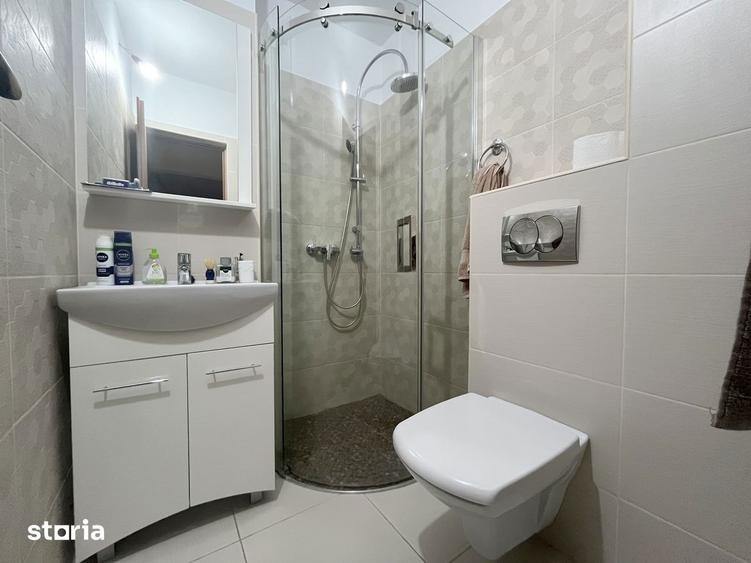 Apartament 4 camere decomandat Calea ?agului, str. Luceafarul - 20