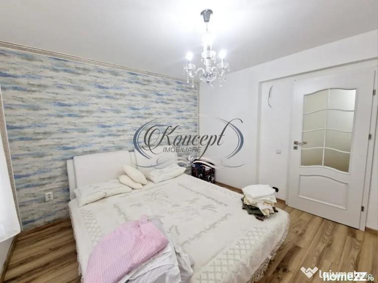 Casă cu 5 camere cu Teren 225 Mp în Câmpului