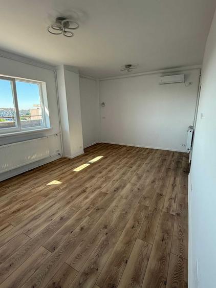 Apartament cu 2 camere decomandat în Berceni