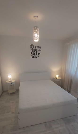 Apartament cu 2 camere semidecomandat în Dacia