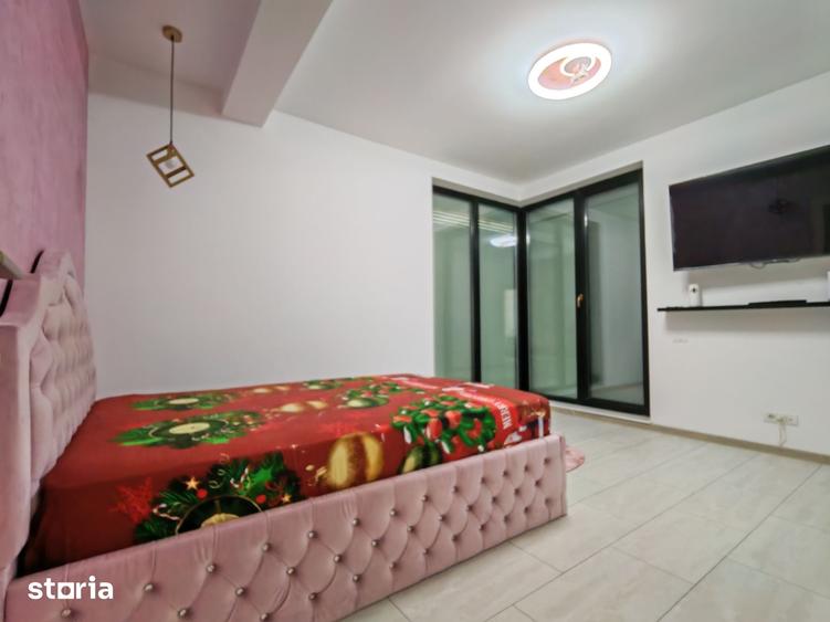 Casă cu 5 camere cu Teren 500 Mp în Agigea