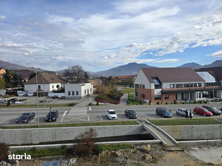 Spațiu comercial, de 3,000 mp, în Prundu Bârgăului