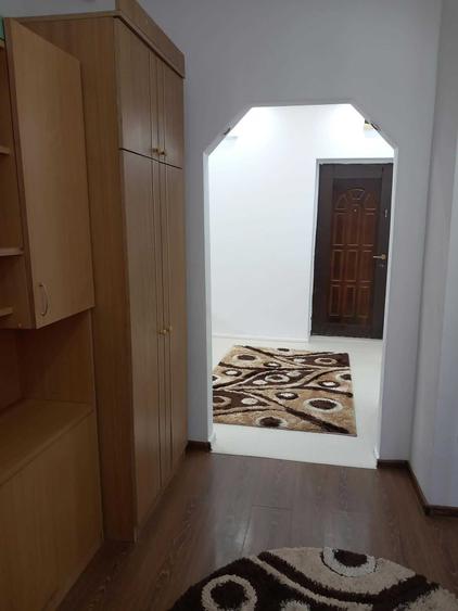 Garsonieră decomandată în Zimbru