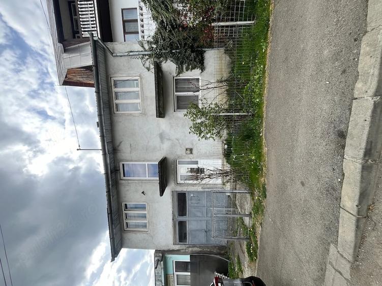 Casă cu 2 camere cu Teren 190 Mp în Periferie