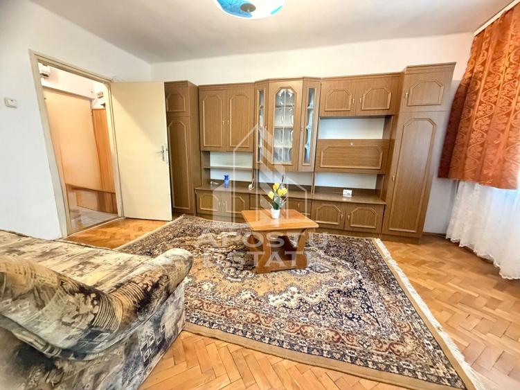 Apartament cu 2 camere semidecomandat în Central
