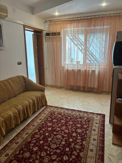 Casă cu 4 camere cu Teren 120 Mp în Trocadero