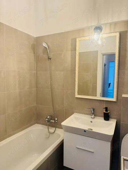 Apartament cu 2 camere semidecomandat în Păcii