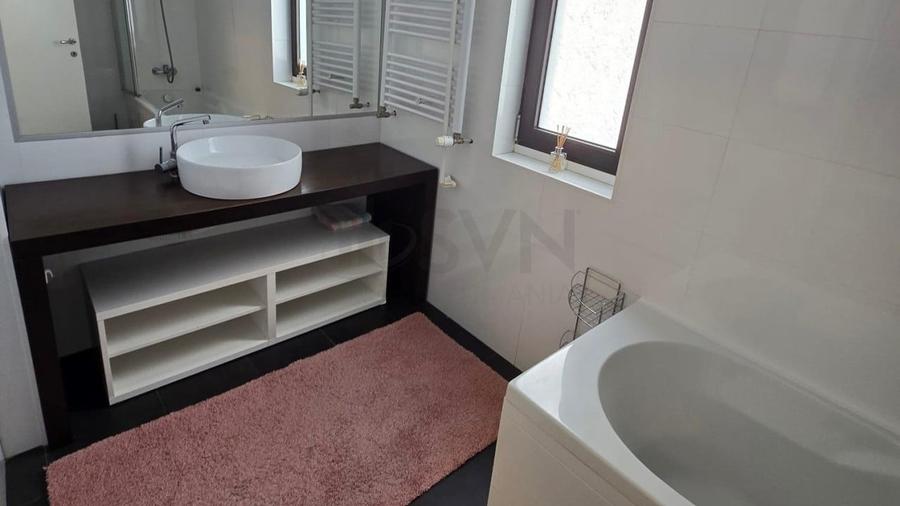 Apartament cu 5 camere decomandat, mobilat în Herăstrău
