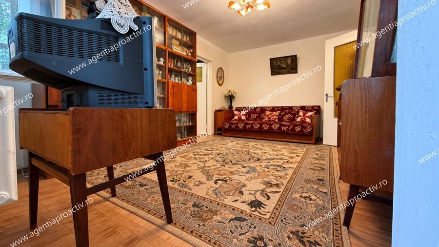 Apartament cu 2 camere semidecomandat în Micro 16