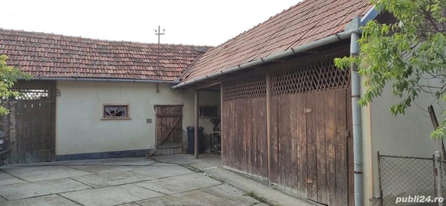 Casă cu 2 camere cu Teren 4384 Mp în Ilișua