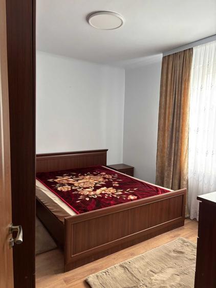 Apartament cu 2 camere semidecomandat în Independenței