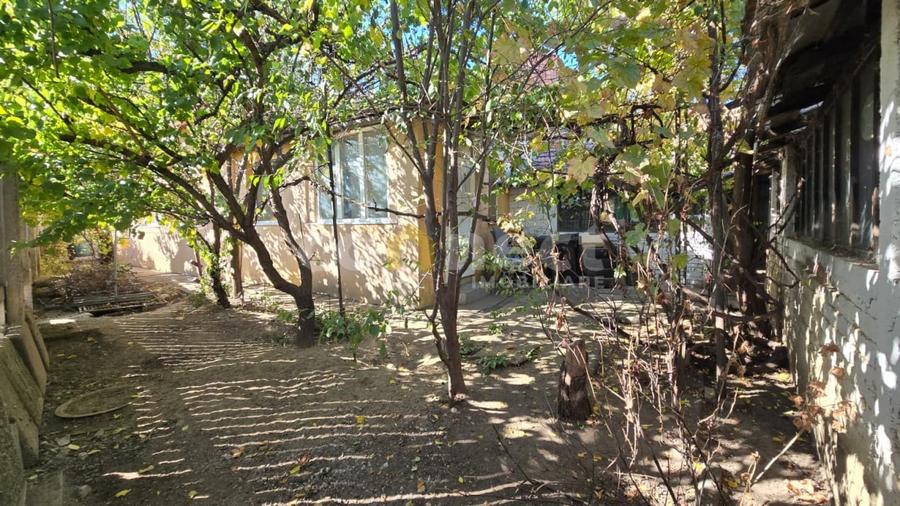 Duplex cu 3 camere cu Canalizare în Iris