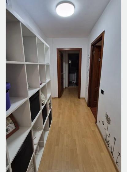 Apartament cu 4 camere decomandat, mobilat în Doamna Ghica