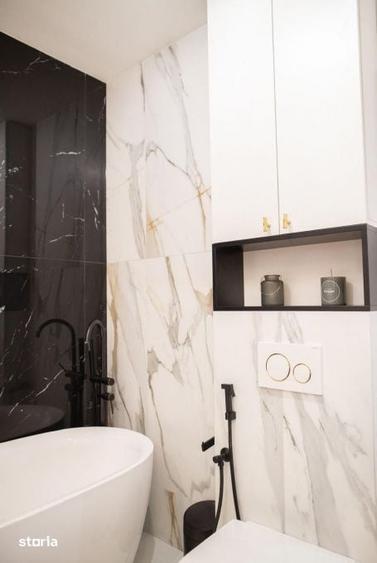 Apartament cu 3 camere semidecomandat în Ciupercenii Noi