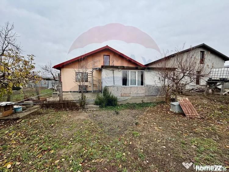 Casă cu 4 camere cu Teren 873 Mp în Vânători