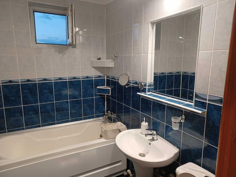 Apartament cu 3 camere decomandat în Sfântu Ilie