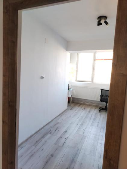 Apartament cu 3 camere decomandat în Porolissum