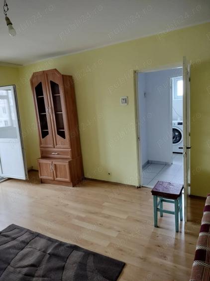 Garsonieră decomandată în Central