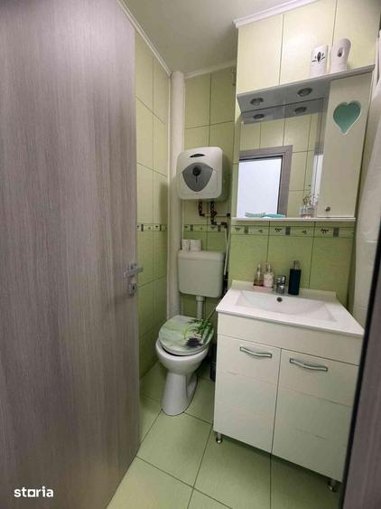 Apartament cu 2 camere decomandat în Tei