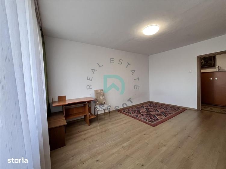 Apartament cu 3 camere decomandat în Mihai Viteazul