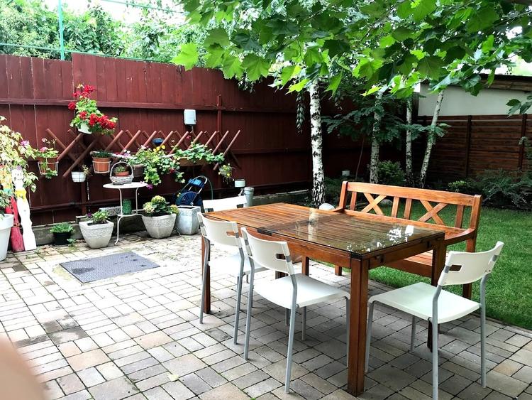 Casă cu 5 camere cu Teren 450 Mp în Corbeanca