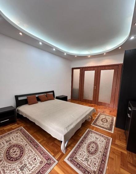 Apartament cu 3 camere semidecomandat, mobilat în Herăstrău