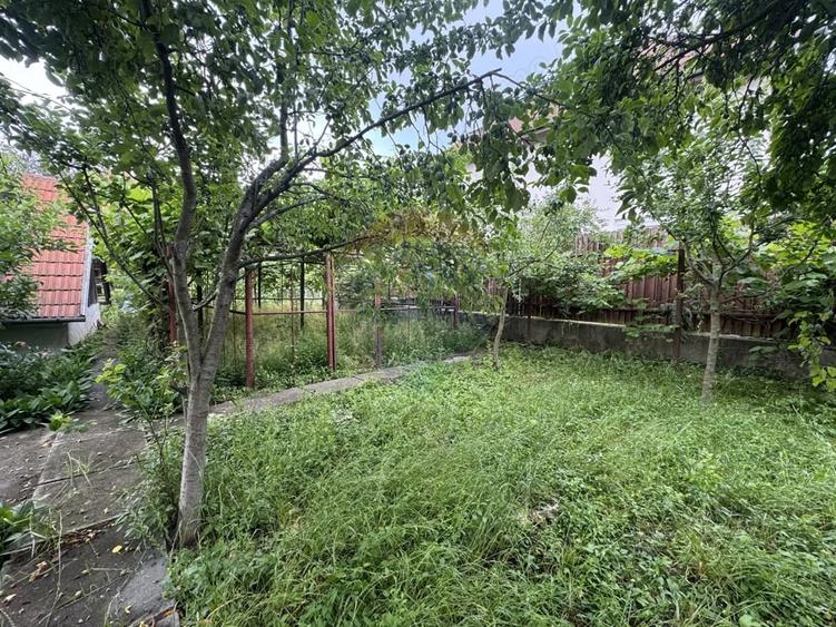 Casă cu Teren 862 Mp în Central