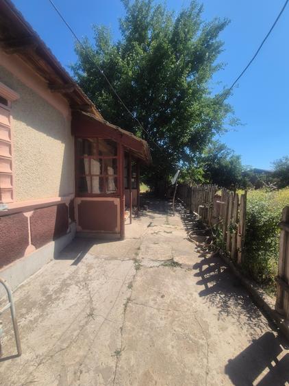 Teren agricol intravilan de 1400 mp, în 23 August