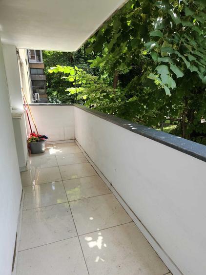 Apartament cu 2 camere semidecomandat în Berceni