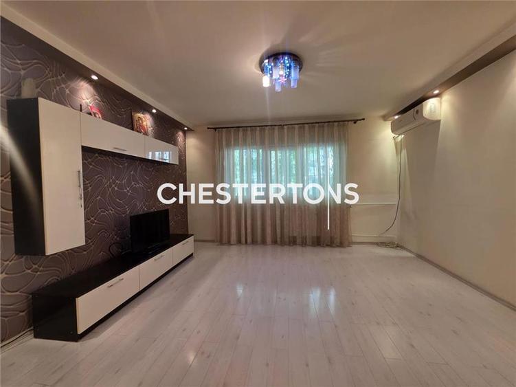 Apartament cu 3 camere decomandat, mobilat în Drumul Taberei