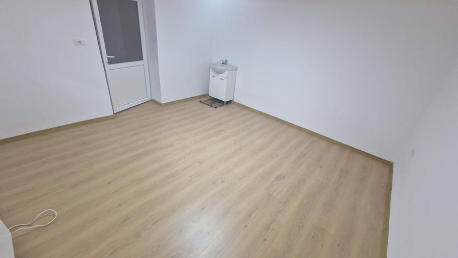 Birou, de 80 mp, în 13 Decembrie