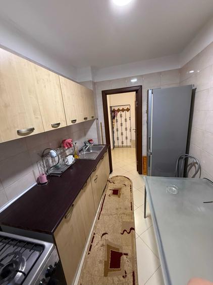 Apartament cu 2 camere semidecomandat în Iancului