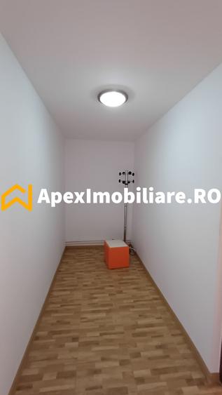 Casă individuală cu 4 camere cu Teren 883 Mp în Varlaam