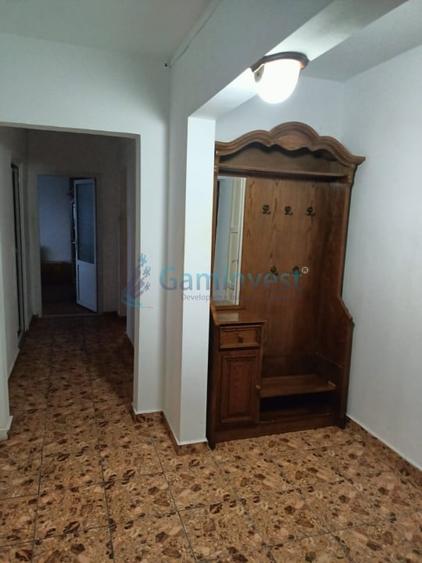 Apartament cu 3 camere de inchiriat pentru Muncitori, zona Nufarul Oradea, Bihor - 2