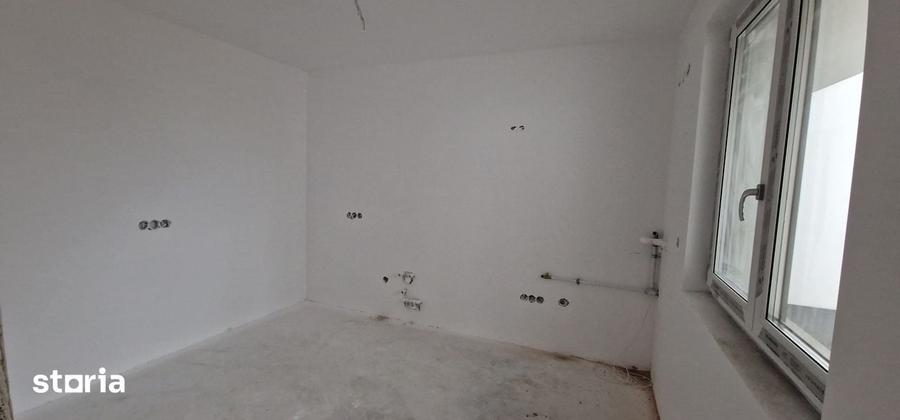 Casă cu 3 camere cu Teren 170 Mp în Central