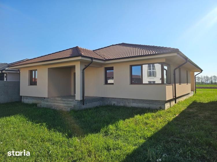 Casă cu 3 camere cu Teren 650 Mp în Burdea