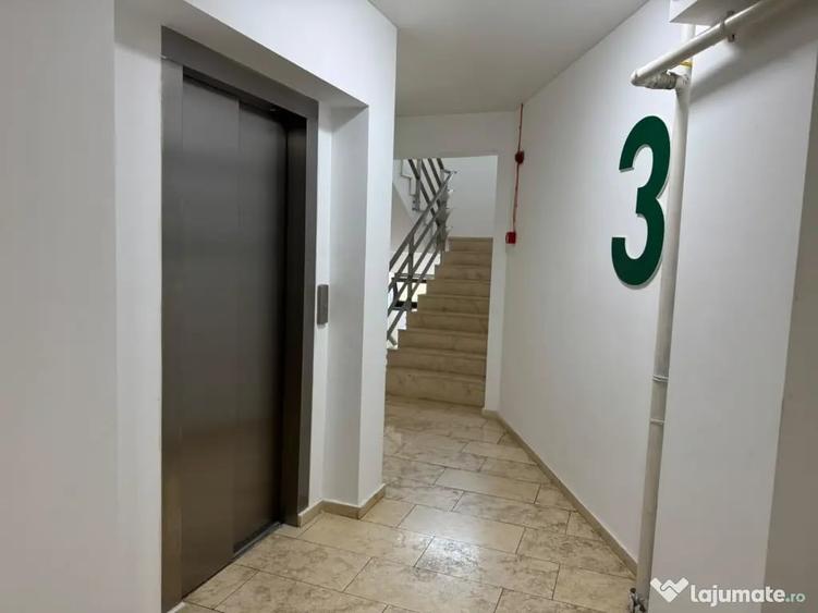 Apartament cu 2 camere decomandat în Păcii