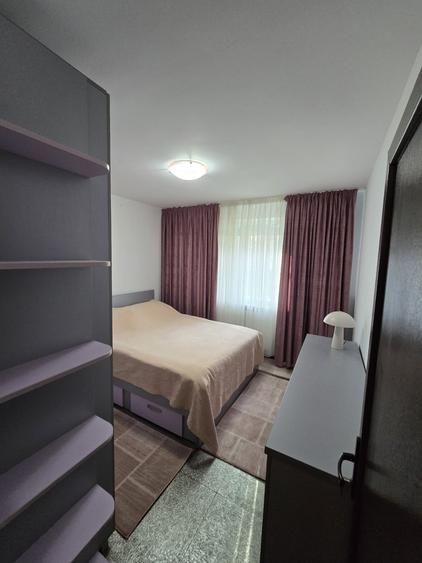 Apartament cu 2 camere semidecomandat în Tomis II