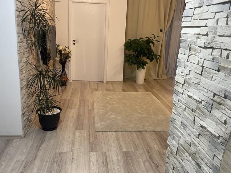 Duplex cu 5 camere cu Teren 257 Mp în Giroc