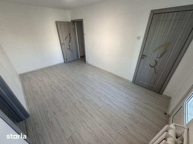 Apartament cu 3 camere în Tomis Nord