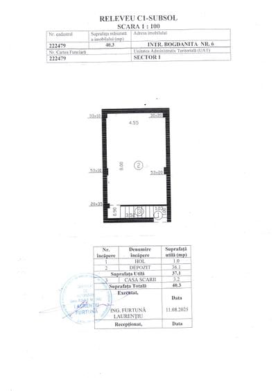 Apartament cu 15 camere decomandat în Polonă